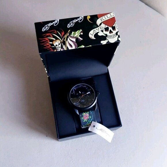 NEW ED HARDY MEN'S BLACK SILICONE SKULL FACE MULTICOLOR  STRAP WATCH 46MM IN BOX - Picture 6 of 7
